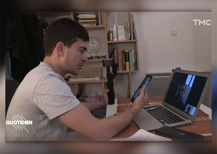 Capture d'écran d'un reportage de l'émission Quotidien consacré à Gabin Formont, créateur de Vécu, le média du « gilet jaune »
