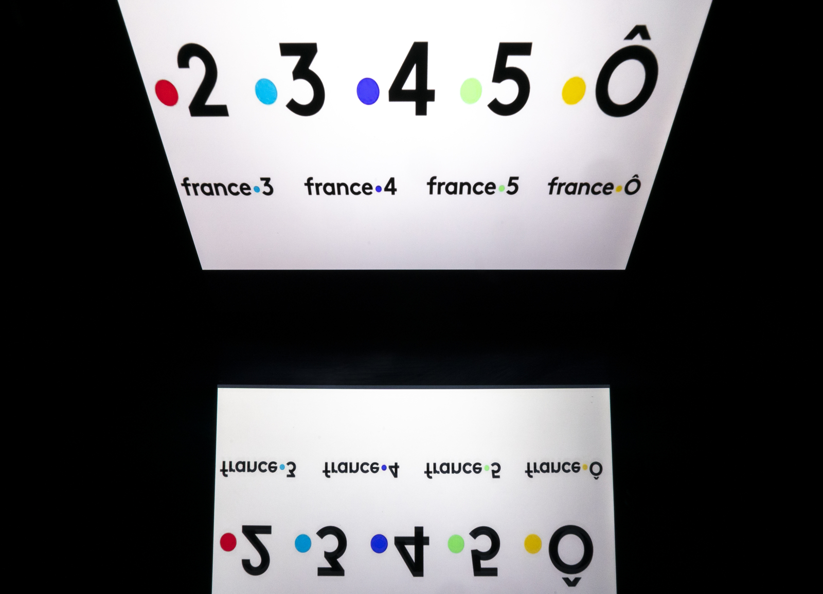 Les logos des chaînes de télévision publiques, dont France Ô.