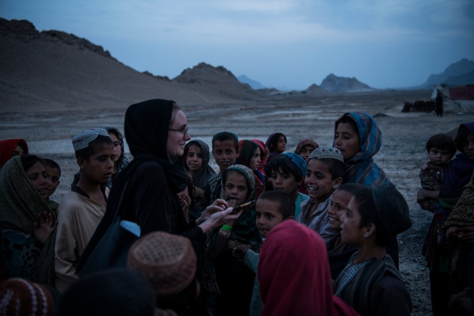 la journaliste Margaux Benn en reportage à Kandahar