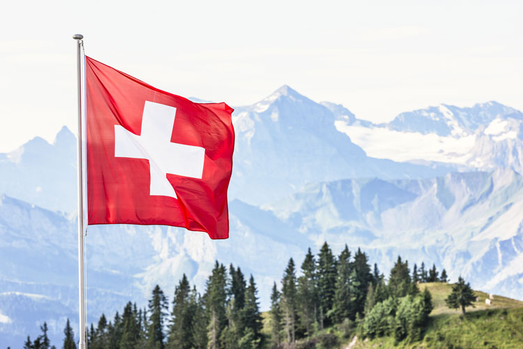 
            Audiovisuel public : comprendre les enjeux de la votation suisse          