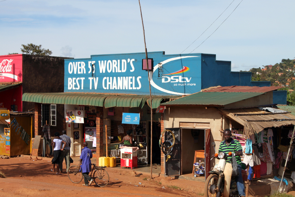 
            Géopolitique des contenus TV en Afrique subsaharienne          