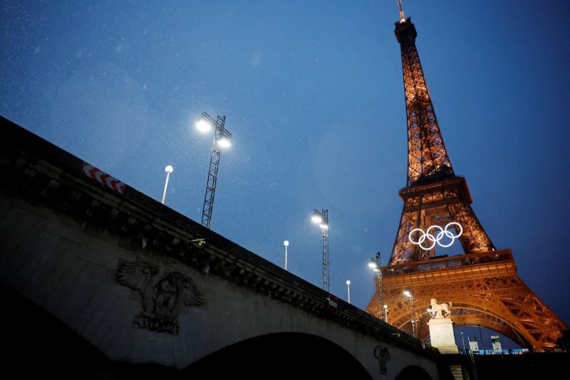 La tour Eiffel durant la cérémonie d'ouverture des JO 2024