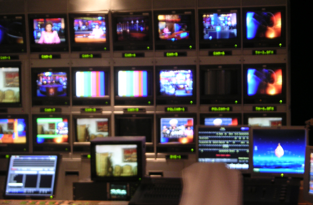 
            Les bouquets satellitaires et le développement du système télévisuel arabe          