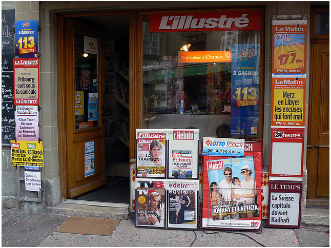 Photographie d'un kiosque à presse en Suisse